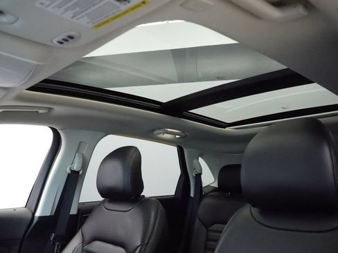 Used 2019 Ford Edge SEL w/ Equipment Group 201A AWD/4WD image 29