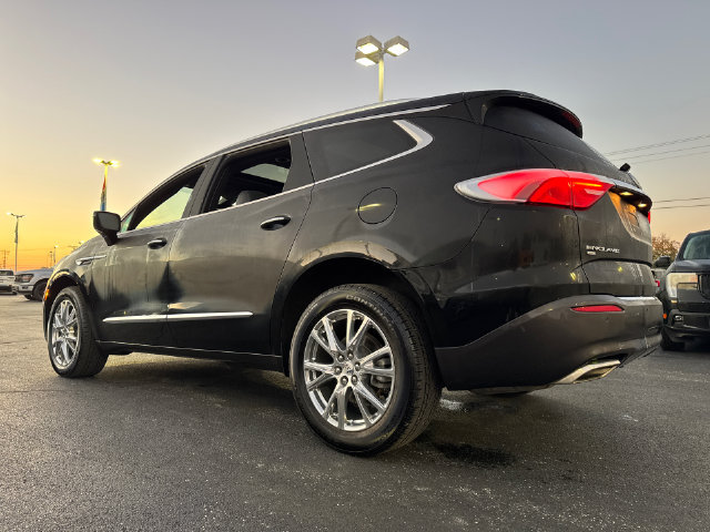 Used 2023 Buick Enclave Essence w/ Experience Buick Package AWD/4WD image 5