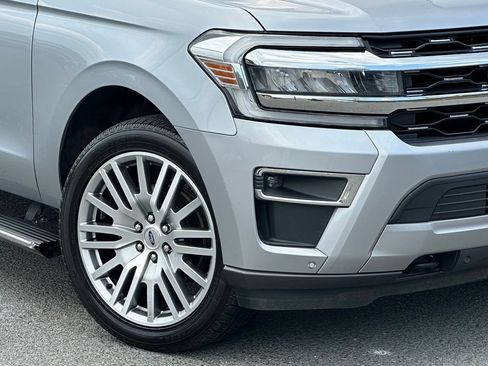 Used 2023 Ford Expedition Limited AWD/4WD image 41