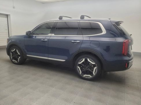 Used 2024 Kia Telluride S AWD/4WD image 3