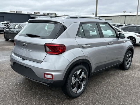 New 2026 Hyundai Venue SEL image 6