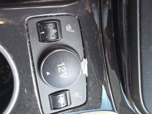 Used 2015 Ford Escape Titanium AWD/4WD image 8