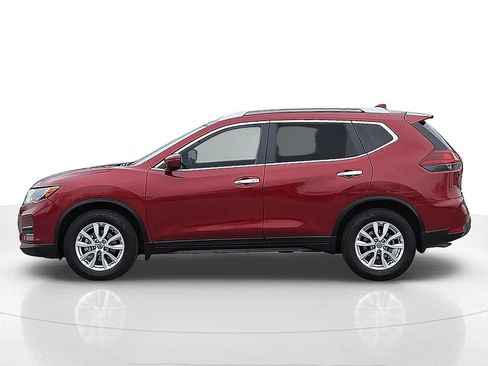 Used 2018 Nissan Rogue SV image 3