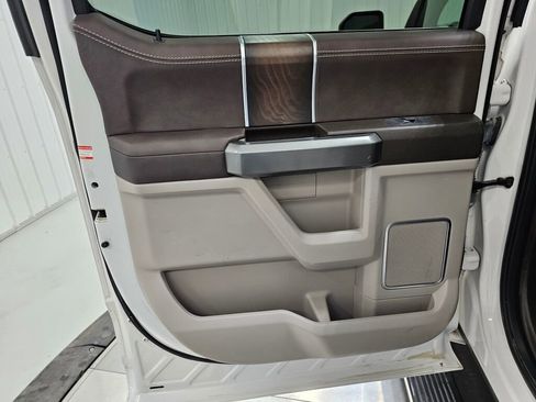 Used 2019 Ford F150 Limited w/ Trailer Tow Package image 31