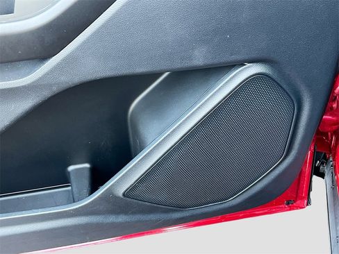 Used 2020 Ford Explorer Platinum w/ Premium Technology Package image 17