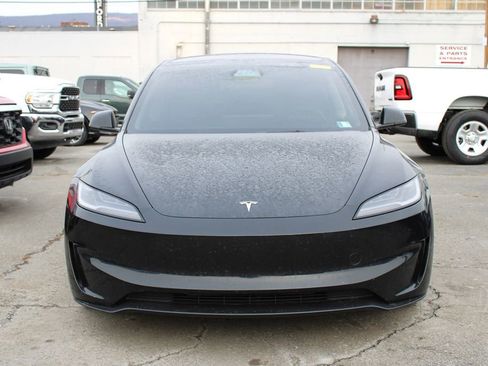 Used 2024 Tesla Model 3 Performance image 9