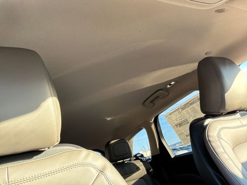 New 2026 Lincoln Corsair Premiere image 17