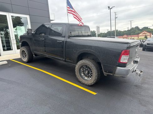 Used 2024 RAM 2500 Tradesman w/ Chrome Appearance Group AWD/4WD image 3