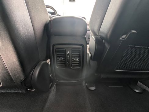 Used 2023 Dodge Durango GT image 40