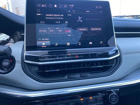 Used 2022 Jeep Compass Limited w/ Sun and Sound Group image 25