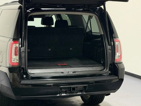Used 2019 GMC Yukon XL SLT w/ Premium Edition image 13