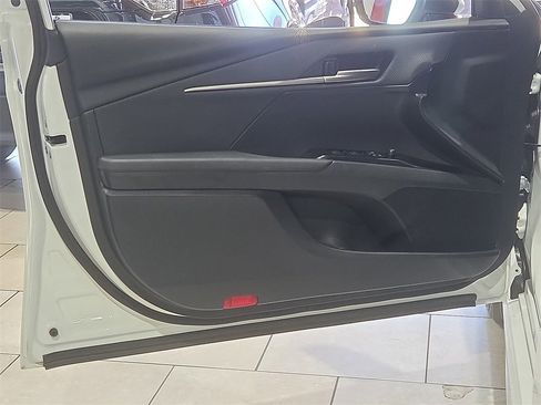 Certified 2025 Toyota Camry SE image 15