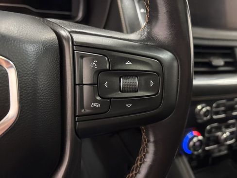 Used 2023 GMC Yukon XL AT4 w/ Technology Package image 23