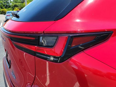 Used 2023 Lexus NX 250 FWD image 11