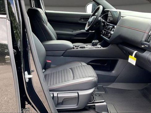 New 2026 Nissan Pathfinder Rock Creek AWD/4WD image 11