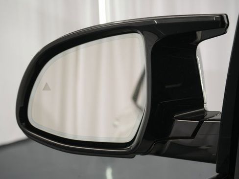 Used 2025 BMW X7 M60i image 32