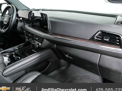 Certified 2025 Chevrolet Tahoe LT image 23