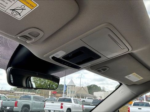 Used 2023 Honda Pilot Touring image 23