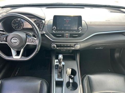 Used 2019 Nissan Altima 2.5 SR image 16