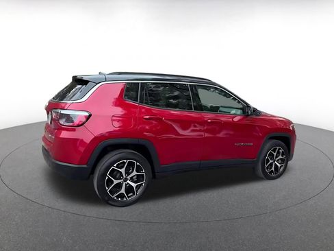 Used 2025 Jeep Compass Limited AWD/4WD image 15