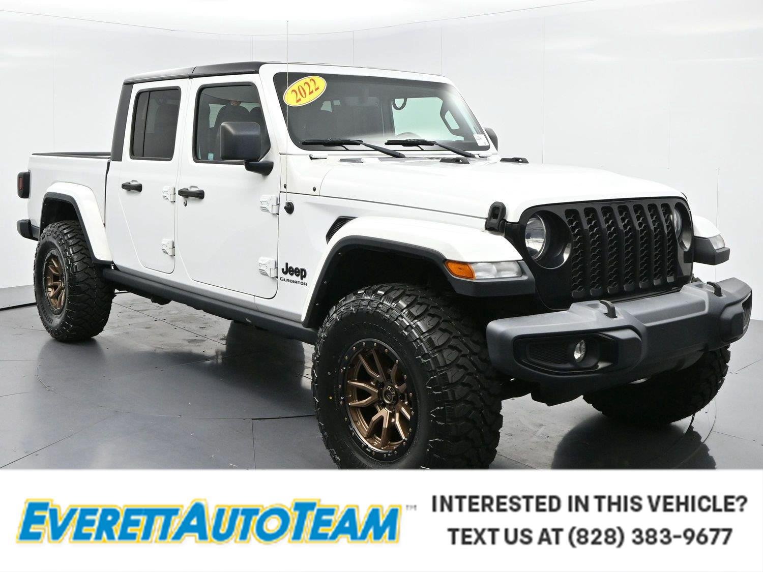 Used 2022 Jeep Gladiator Sport AWD/4WD image 1