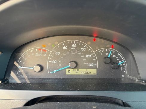 Used 2014 Toyota Camry FWD image 31