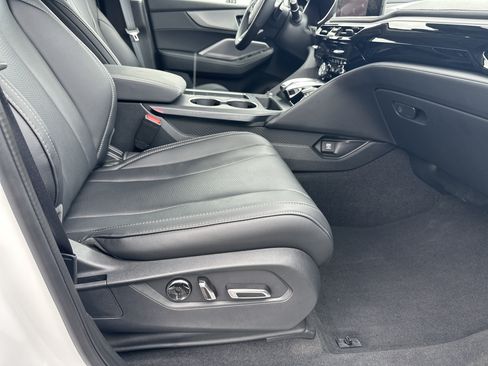 Certified 2026 Acura MDX FWD w/ Technology Package image 15