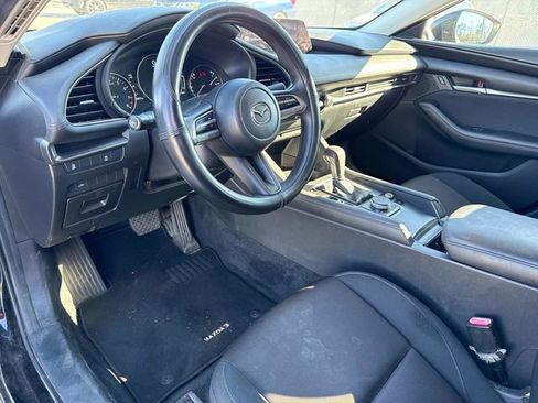 Used 2021 MAZDA MAZDA3 s image 24