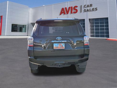 Used 2024 Toyota 4Runner SR5 Premium image 7