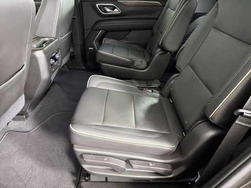 Used 2021 Chevrolet Tahoe Premier w/ Premium Package image 20