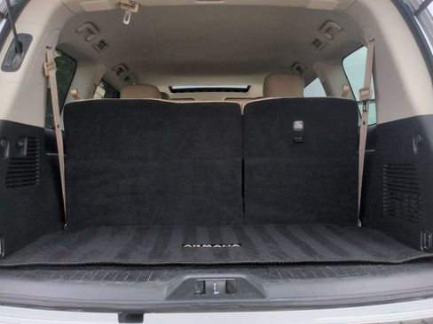 Used 2022 Nissan Armada SL w/ Captain's Chairs Package AWD/4WD image 35