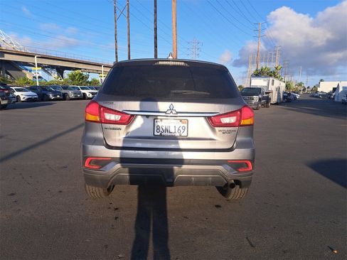 Used 2018 Mitsubishi Outlander Sport ES image 6