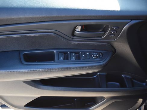 Used 2021 Honda Odyssey EX-L image 25