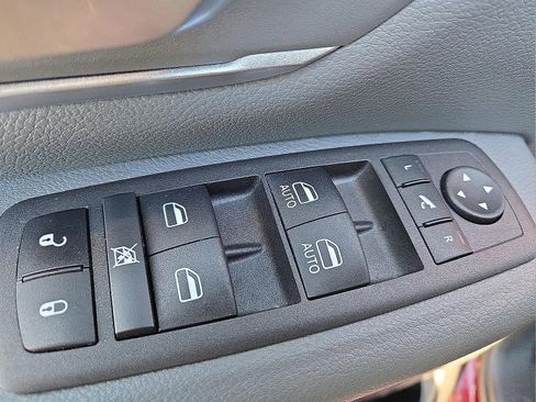 Used 2023 RAM 1500 Big Horn image 15