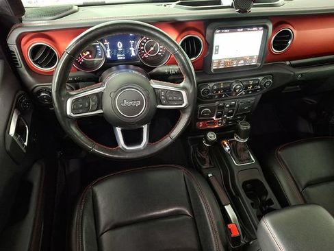 Used 2021 Jeep Gladiator Rubicon AWD/4WD image 2