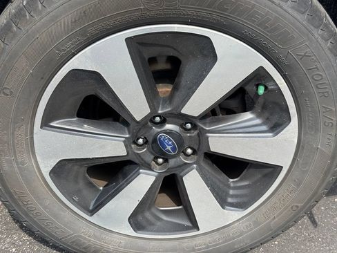 Used 2017 Subaru Forester 2.5i w/ Alloy Wheel Package AWD/4WD image 25