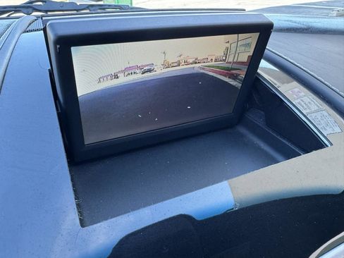 Used 2011 Aston Martin V8 Vantage S image 23