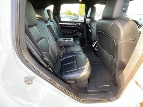 Used 2013 Porsche Cayenne AWD/4WD image 34