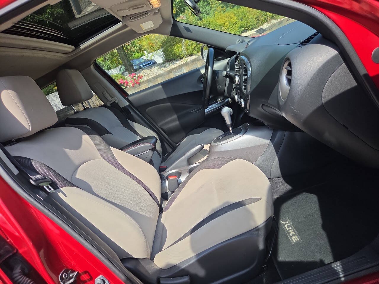 Used 2014 Nissan Juke SV AWD/4WD image 27