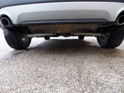 Used 2020 Ford Escape SE image 9