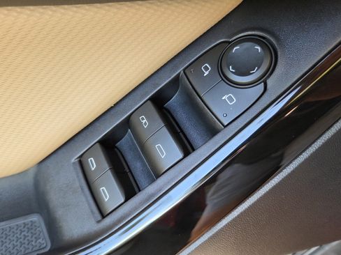Used 2026 Chevrolet Equinox ACTIV w/ Convenience Package III FWD image 37