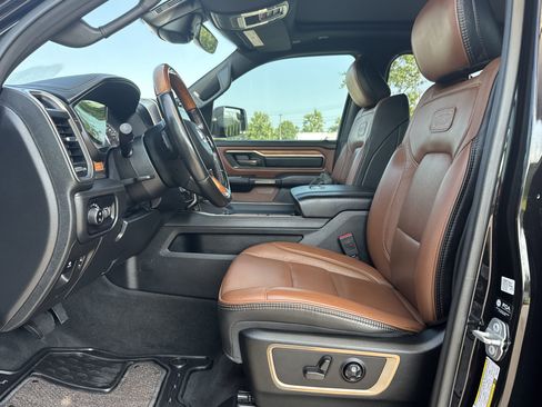 New 2023 GMC Savana 2500 w/ Driver Convenience Package image 16