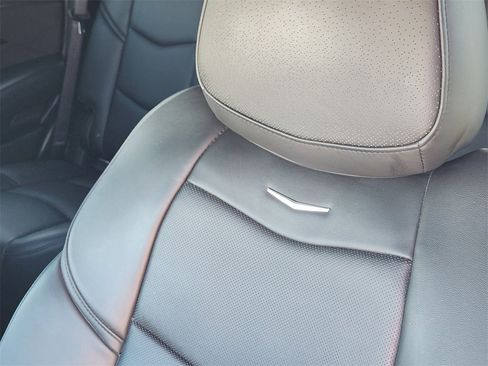 Used 2020 Cadillac Escalade Platinum image 14