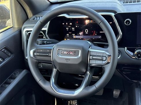 New 2026 GMC Canyon Elevation image 8