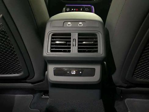 Used 2025 Audi Q5 Premium Plus w/ Premium Plus AWD/4WD image 53