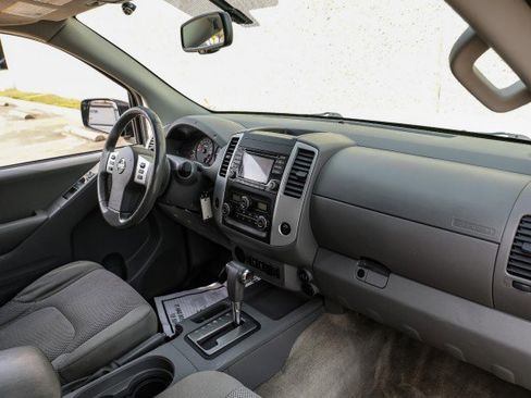 Used 2018 Nissan Frontier SV w/ Value Truck Package image 12