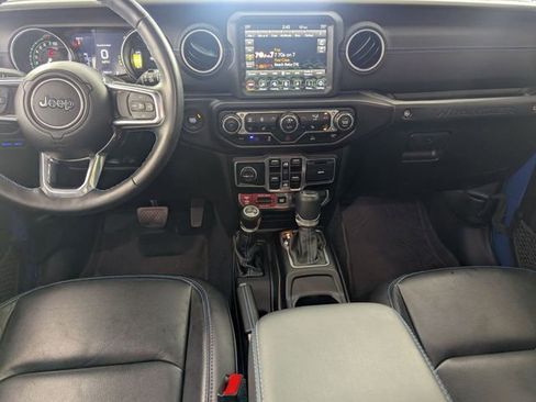 Used 2023 Jeep Wrangler Unlimited Rubicon 4xe AWD/4WD image 24