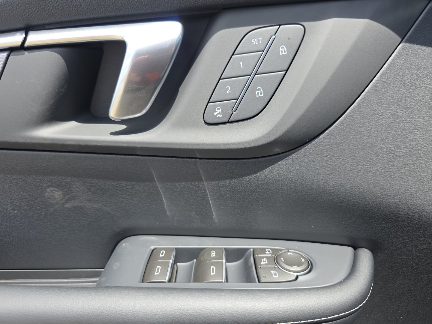 New 2026 Buick Enclave Sport Touring w/ Power Package FWD image 27