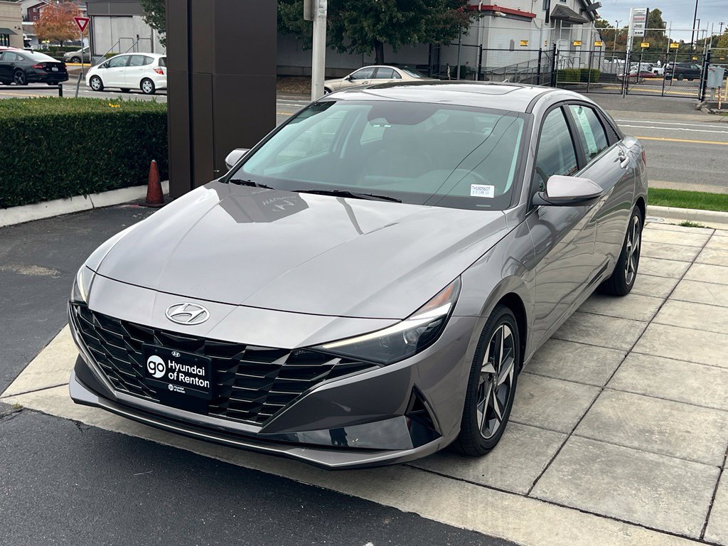 Certified 2023 Hyundai Elantra Limited FWD image 3