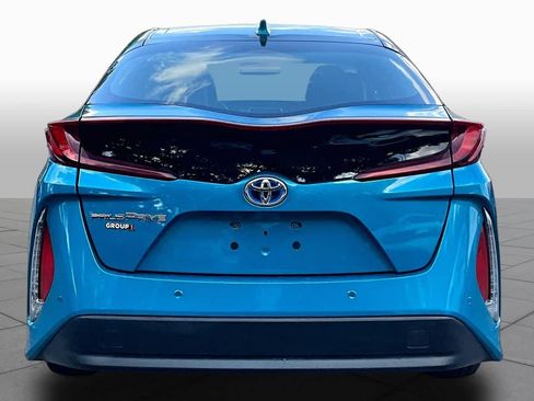 Certified 2017 Toyota Prius Prime Advanced FWD image 5